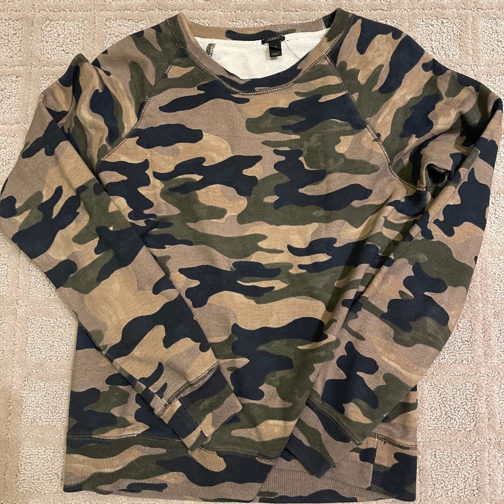 Camo sweatshirt